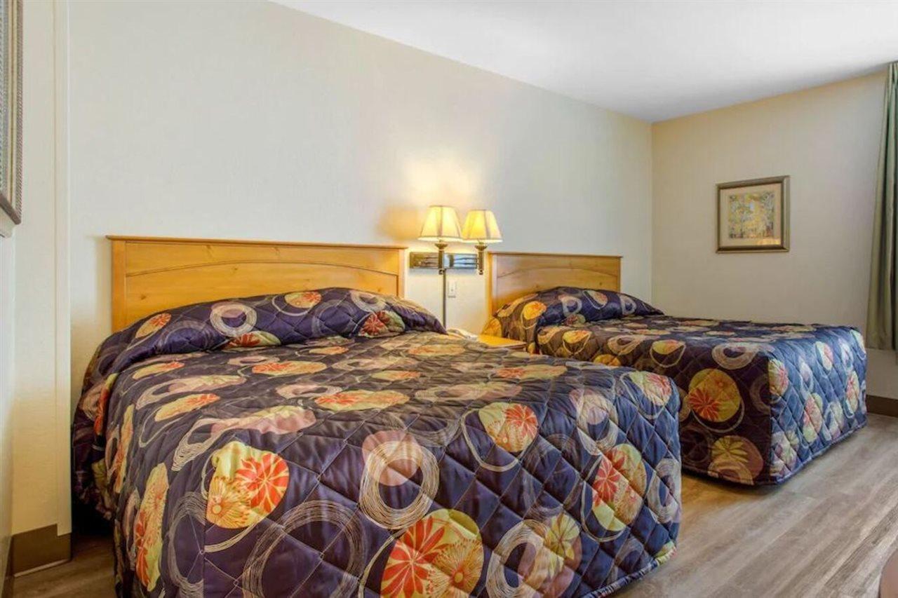 Rodeway Inn & Suites Near Outlet Mall - Asheville Luaran gambar