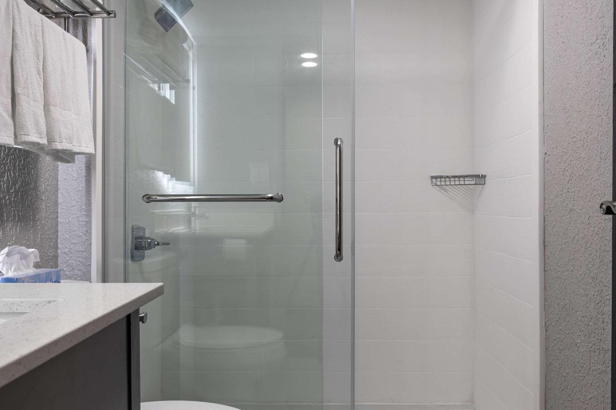 Rodeway Inn & Suites Near Outlet Mall - Asheville Luaran gambar