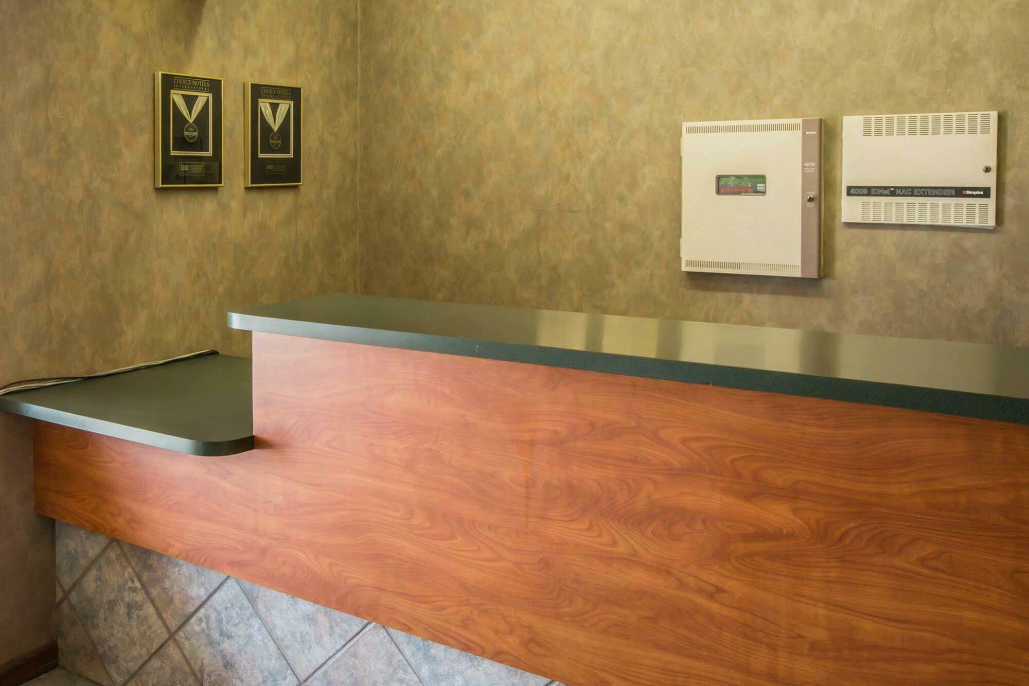 Rodeway Inn & Suites Near Outlet Mall - Asheville Luaran gambar