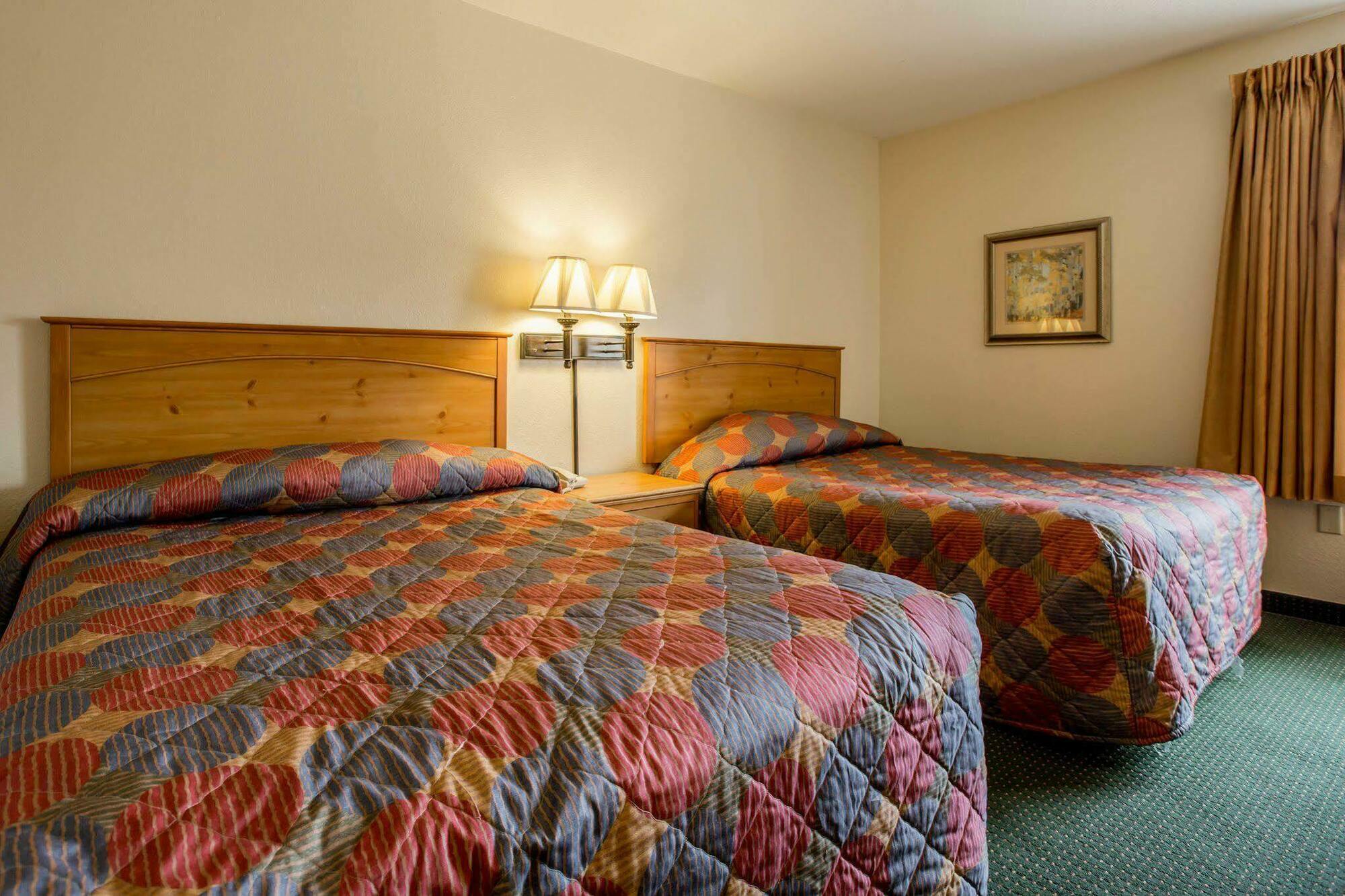 Rodeway Inn & Suites Near Outlet Mall - Asheville Luaran gambar